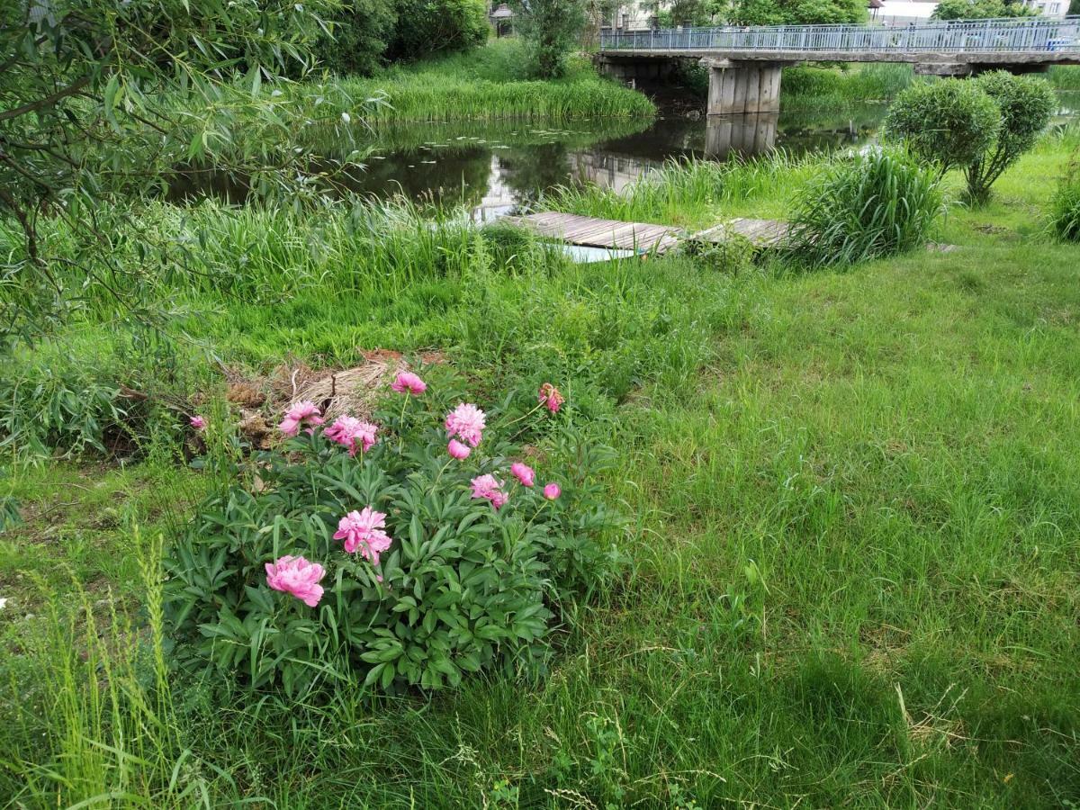 9 Min From Palanga! Luxury House On The River And Sauna Kretinga Exterior foto